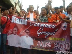 Kampanye Anies di Jakarta Barat, Naik Motor hingga Disambut Palang Pintu