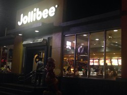 Mengisi Bensin dengan Lechon, Ayam Inasal, dan Junk Food Untuk Kawal Timnas