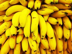 Benarkah Pisang Bisa Obati Sakit Kepala dan Putihkan Gigi? (1)