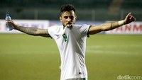 Stefano Lilipaly merupakan pemain naturalisasi asal Belanda. Setelah menjadi WNI, dia merumput di Divisi Kedua Liga Belanda Eerste Divisie bersama Telstar. Kini dia bermain untuk Bali United. (Foto: Rachman Haryanto)