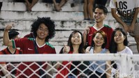 Sejumlah superter terlihat sangat semringah usai Timnas Indonesia berhasil mengalahkan Singapura.