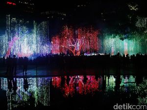Bermandi Cahaya Warna-warni Nan Romantis di Filipina