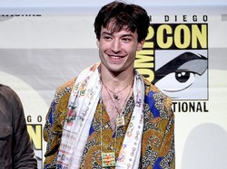 Ezra Miller The Flash Ditangkap Polisi Hawaii Gegara Rusuh di Bar