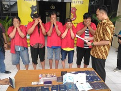Komplotan Pemalsu Buku KIR Diamankan, 2 di Antaranya PNS Dinas Perhubungan