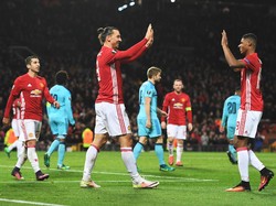 MU Hajar Feyenoord 4-0