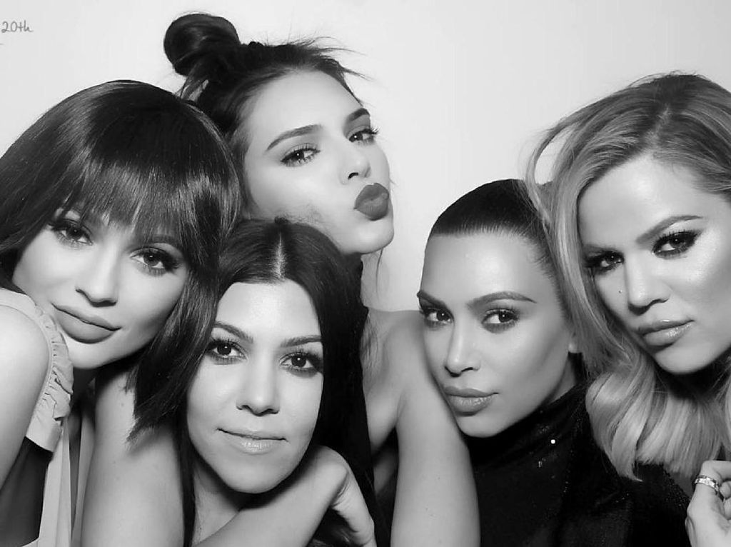 Foto: Intip Thanksgiving Keluarga Kardashian dan Jenner Tanpa Kanye West