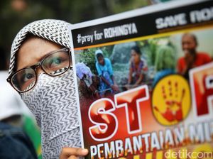 Aksi Solidaritas untuk Rohingya di Kedutaan Myanmar