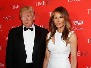Karl Lagerfeld Dikabarkan Ikut Merancang Gaun Inagurasi Melania Trump