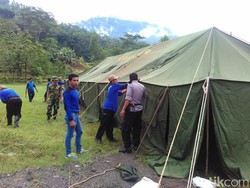 Tenda untuk Pengungsi Tanah Longsor di Trenggalek Sudah Didirikan