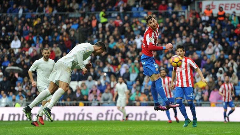 Ronaldo Menangkan Madrid atas Sporting Gijon