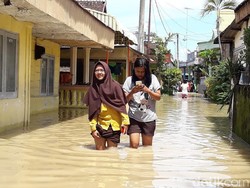 Bojonegoro Siaga 2, Banjir Bengawan Solo Sudah Masuki Pemukiman Warga