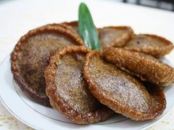 Cucur dan Kembang Goyang, Gorengan Renyah dari Tepung Beras