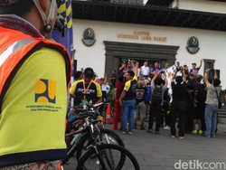 Hari Bakti PUPR, Menteri Basuki Lepas 410 Pesepeda Rute Bandung-Jakarta