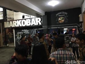 Mengintip Bisnis Martabak Anak Jokowi Mengintip Bisnis Martabak Anak Jokowi