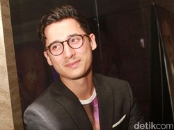 Nino Fernandez Nangis Lihat Aktingnya di BTDLA2