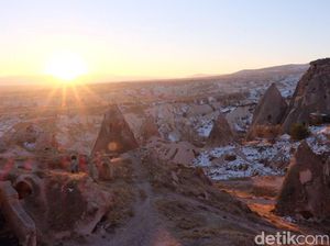 Sudah Pernah Dengar Ada Negeri Cerobong Peri? Sudah Pernah Dengar Ada Negeri Cerobong Peri?