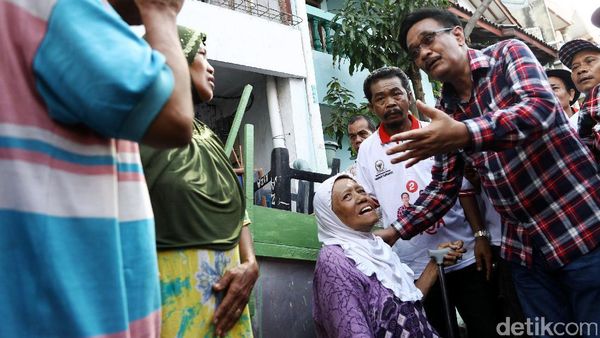 Djarot Sapa Warga Kebon Bawang