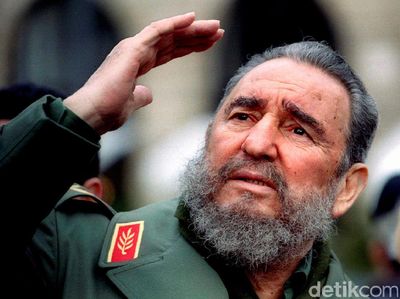 Fidel Castro Meninggal Dunia