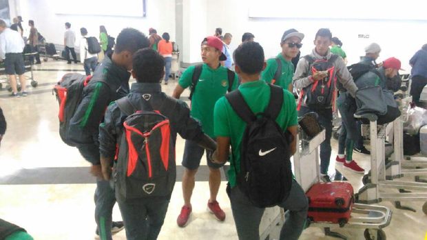 Tiba di Tanah Air, Timnas Indonesia Hebohkan Bandara Soetta