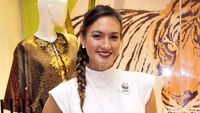 Rambut Kepang Nadine Chandrawinata