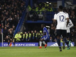 Spurs berusaha keras menyamakan skor di sisa waktu. Namun, hingga peluit panjang berbunyi, mereka tak bisa melakukannya dan harus pulang dengan tangan kosong.