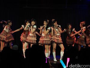 Setlist Te wo Tsunaginagara Tim T JKT48 Resmi Berakhir