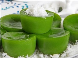 Kue Lumpang, Si Hijau Cantik yang Kenyal dari Palembang