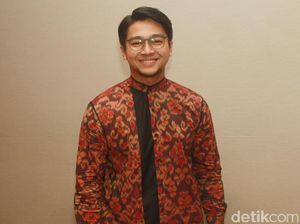 Romantis Abis! Deva Mahenra Bikin Puisi Buat Velove Vexia Romantis Abis! Deva Mahenra Bikin Puisi Buat Velove Vexia