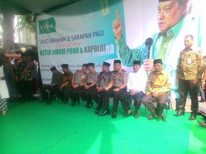 Kapolri-Wakapolri Silaturahmi ke PBNU, Santap Sarapan Bersama Said Aqil Kapolri-Wakapolri Silaturahmi ke PBNU, Santap Sarapan Bersama Said Aqil