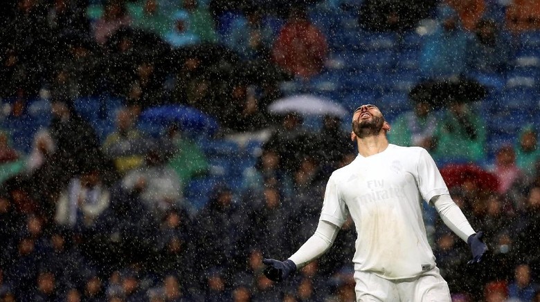Performa Benzema yang Inkonsisten Tak Bikin Zidane Khawatir