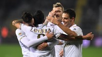 Setelah disamakan kedudukan oleh Empoli, Milan berhasil menambah gol lagi pada babak kedua. Gol itu dibuat Suso dan gol bunuh diri Andrea Costa, serta satu gol lagi dari Lapadula.