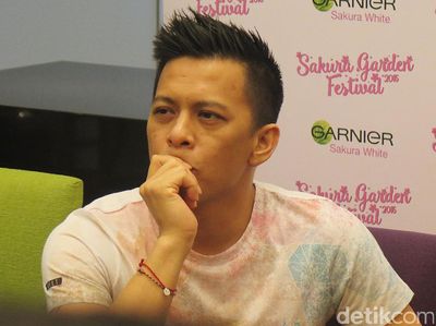 Gaya Anyar Rambut Ariel NOAH