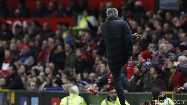 Kembali Diusir Wasit, Mourinho Terancam Sanksi Dua Laga