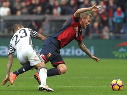 Dani Alves Sebut Cederanya Tak Terlalu Serius