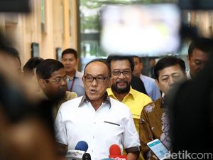 Ical Sedang di Luar Negeri, Absen Panggilan KPK