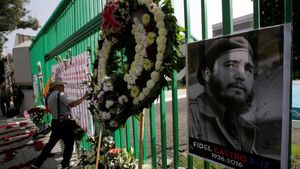 Karangan Bunga untuk Fidel Castro Terus Mengalir