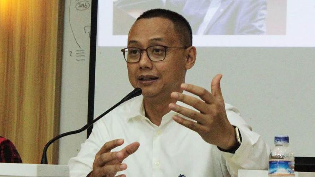 Eddy Soeparno Optimis Pembangunan Manusia Kunci Sukses Hadapi MEA Eddy Soeparno Optimis Pembangunan Manusia Kunci Sukses Hadapi MEA