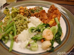 Kini Ada Arsik Barramundi dan Sayur Lodeh Kampung Gaya Rijsttafel di Roemah Kuliner