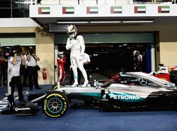 Pembelaan Hamilton Soal Aksinya Melambatkan Mobil