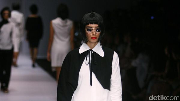 Foto: Koleksi Patrick Owen di Jakarta Fashion Week 2017