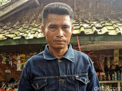 Salut! Juru Parkir ini Kembalikan Uang Rp 10 Juta yang Ditemukan di Jalan