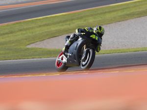 Motor Aprilia untuk MotoGP 2017 Masih Perlu Diet