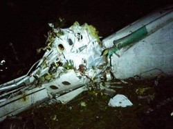 Badan Pesawat Terbelah Dua, Satu Lagi Korban Selamat Ditemukan