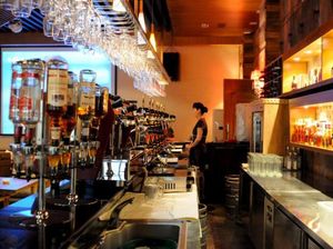 Mengintip Sisi Lain Korea Utara yang Gemerlap