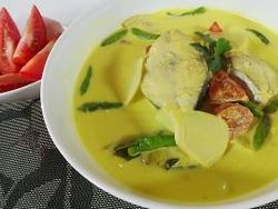 Masak Apa Hari Ini : Sayur Kuning Rebung dan Perkedel Ikan Renyah yang Sedap