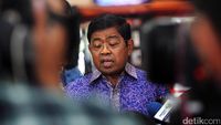 Sekjen Golkar Temui Ade Komarudin