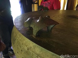 Gong Nekara Jantan & Betina yang Konon Terpisah di 2 Negara