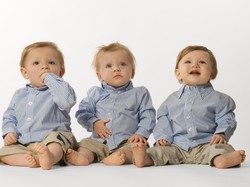 Ini Dia Kembar Tiga Paling Ringan Sedunia