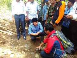 Teliti Longsor, Pemkab Trenggalek Datangkan Ahli Geologi UGM