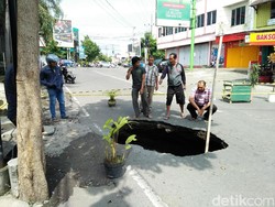 Perbaikan Jalan Amblas di Kota Malang Butuh Waktu 3 Minggu